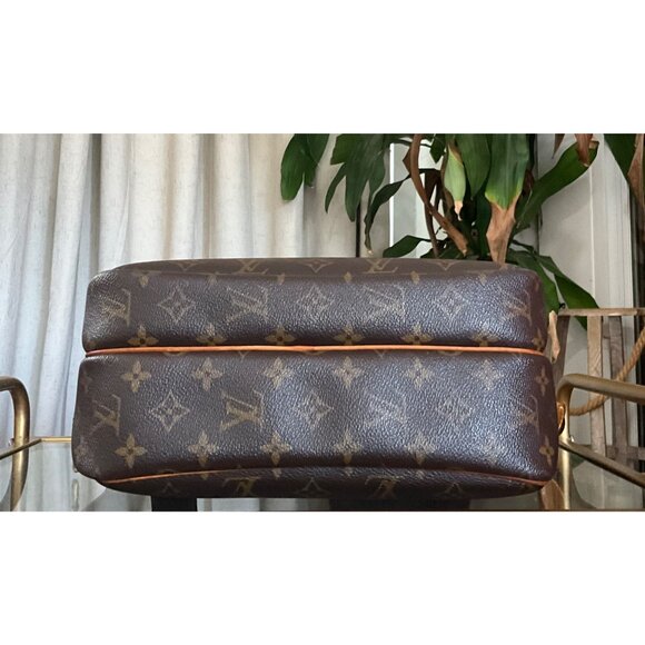 AUTHENTIC LOUIS VUITTON MONOGRAM REPORTER PM - Picture 5 of 10